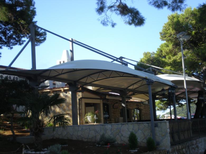Hotel Solitudo Lastovo ,projekt i izvođač : Automont Belina 3_tekstilna_arhitektura_nadstresnica